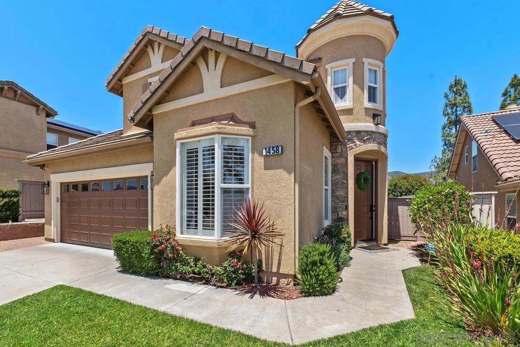 1458 Golden Sunset Dr, San Marcos, CA 92078