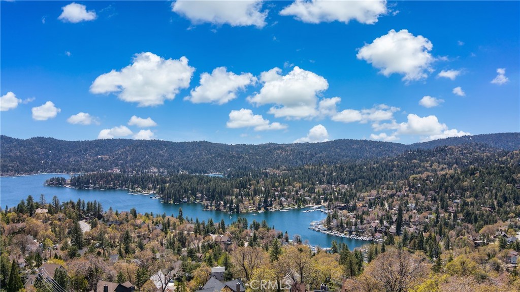 27720 St Bernard Lane, Lake Arrowhead, CA 92352