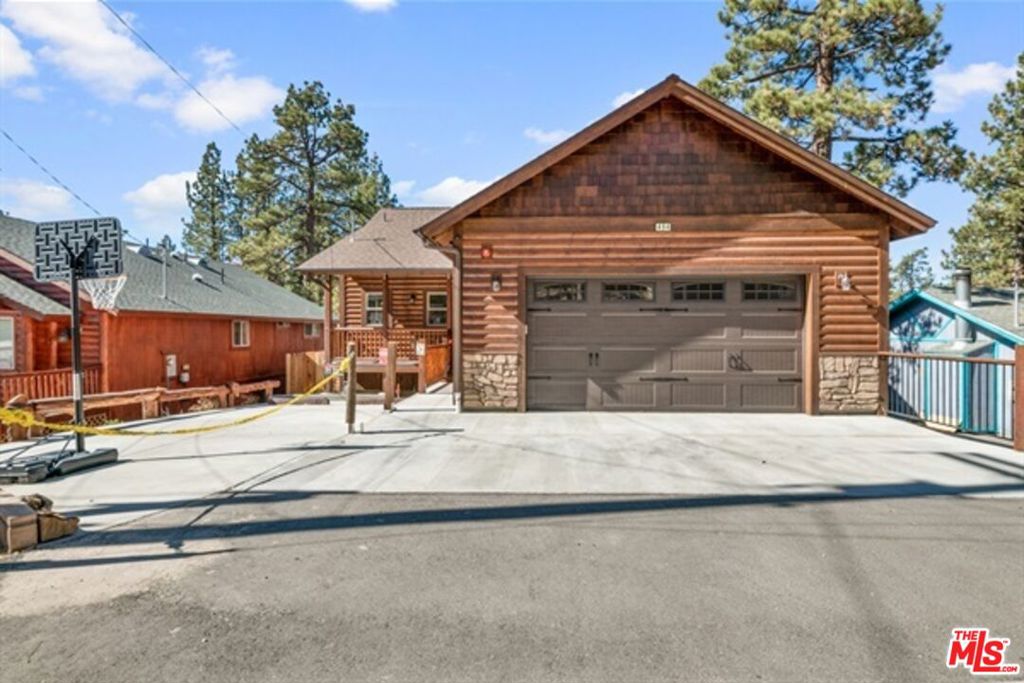 494 Lakewood Lane, Big Bear, CA 92315