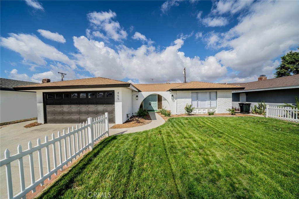 455 S Walnut Street, Hemet, CA 92543