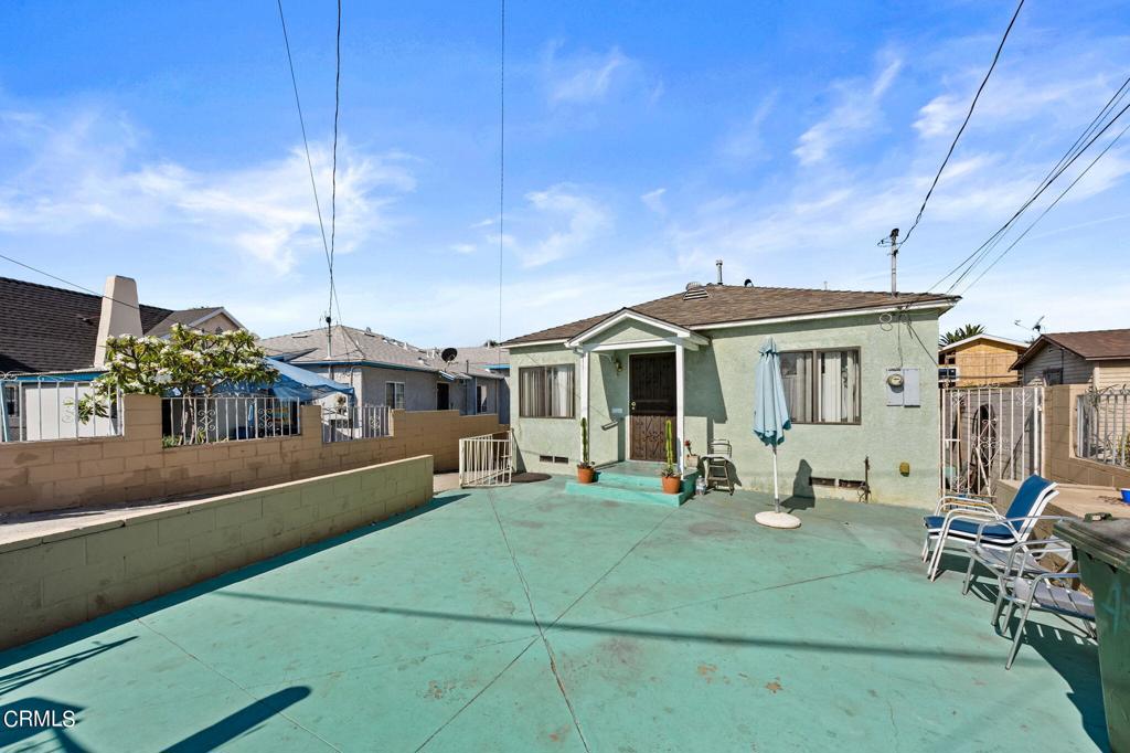 425 S Humphreys Avenue, Los Angeles, CA 90022