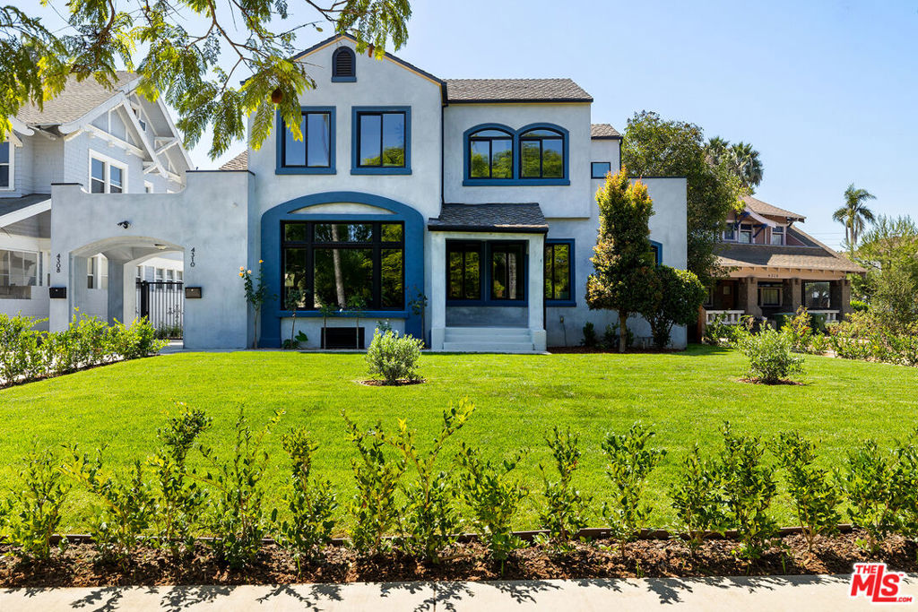 4308 Victoria Park Drive, Los Angeles, CA 90019