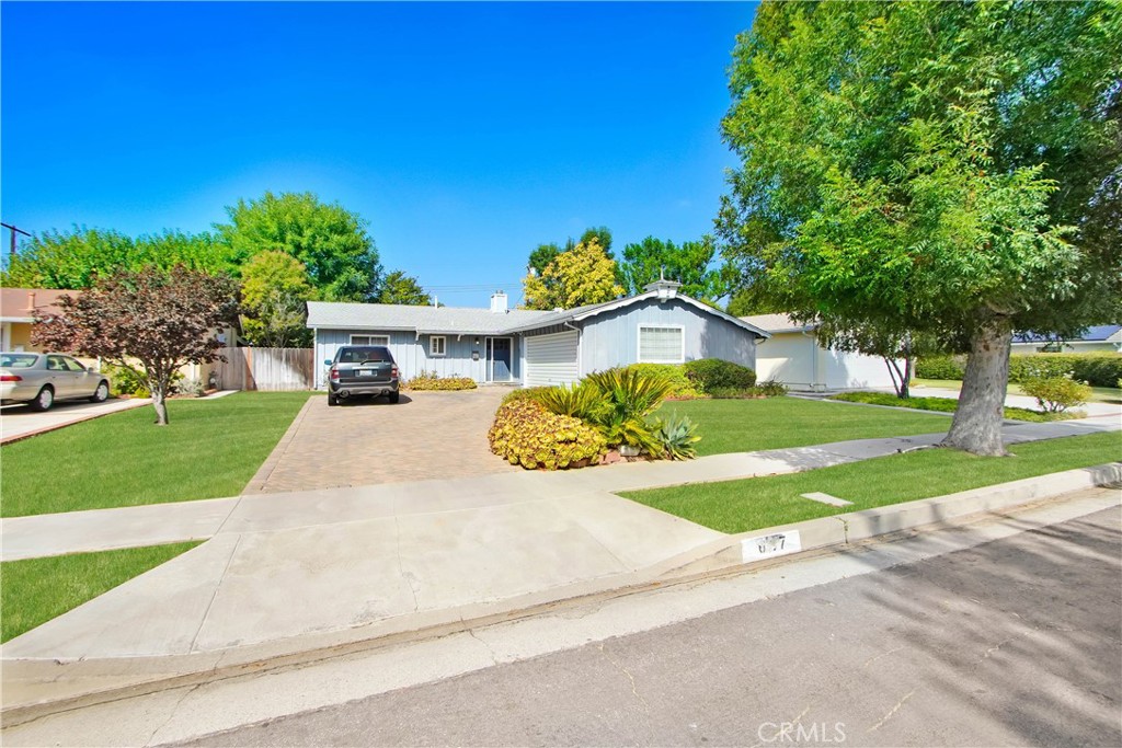 6177 Kenwater Avenue, Woodland Hills, CA 91367