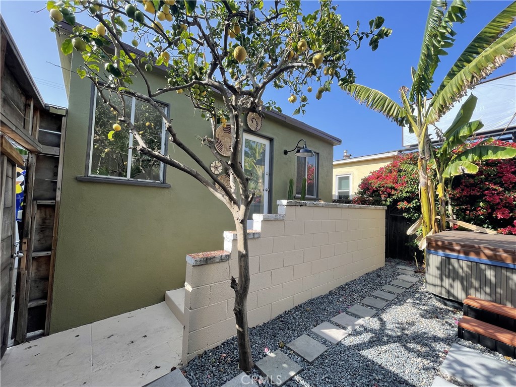 341 Rose Avenue, Venice, CA 90291