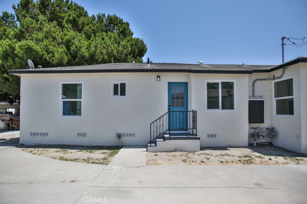 11904 Elva Avenue, Los Angeles, CA 90059