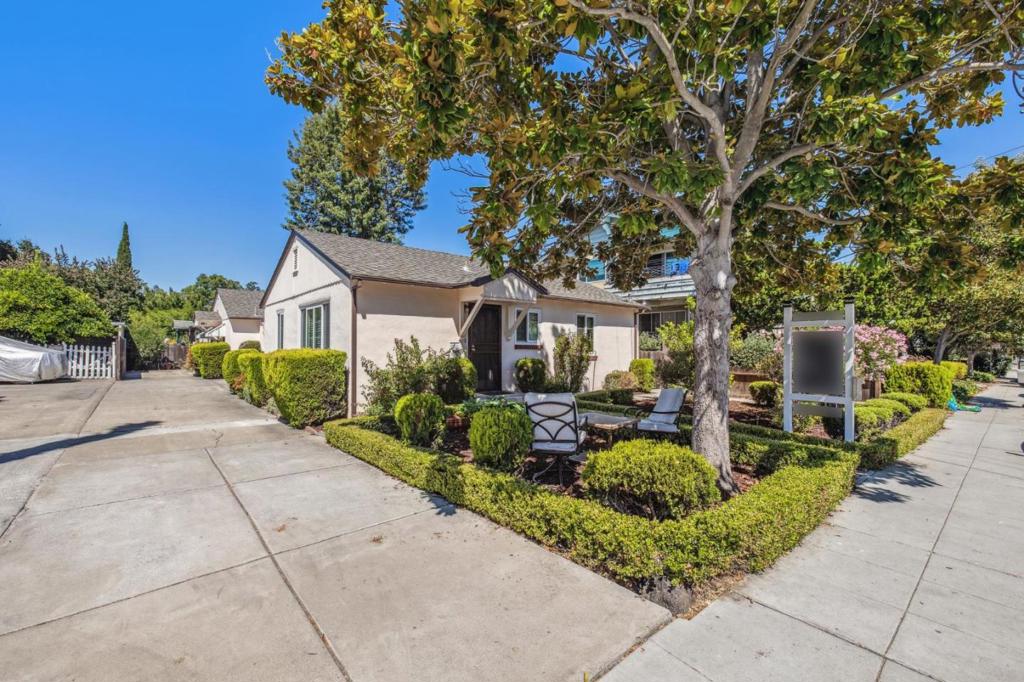 522522 Chiquita Avenue, Mountain View, CA 94041