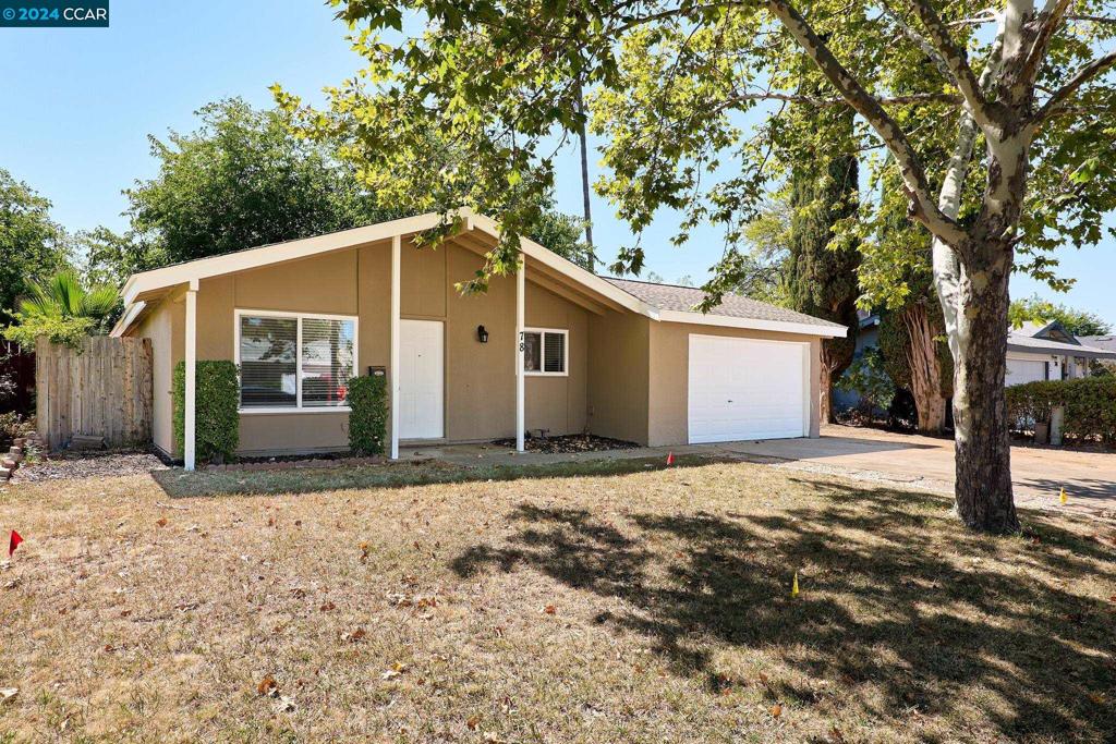 78 Thatcher Cir, Sacramento, CA 95823