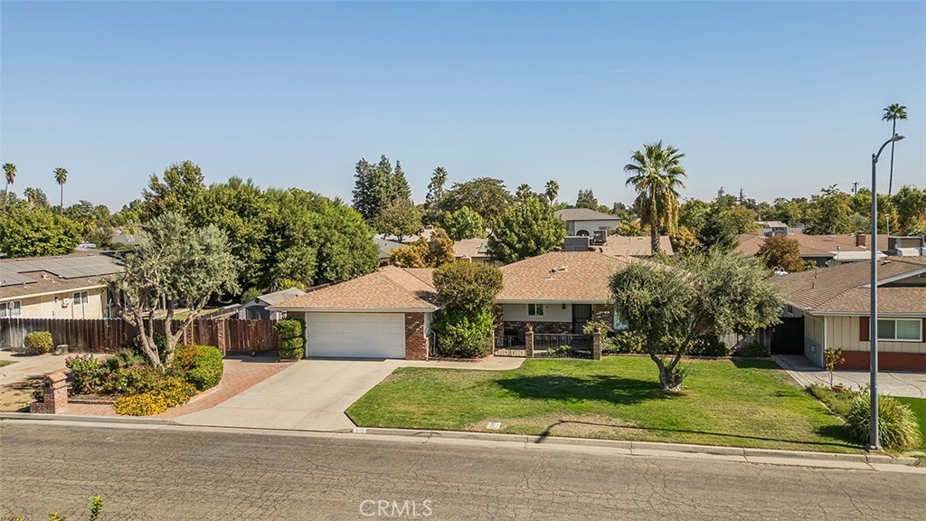 213 Sassafras Drive, Madera, CA 93637