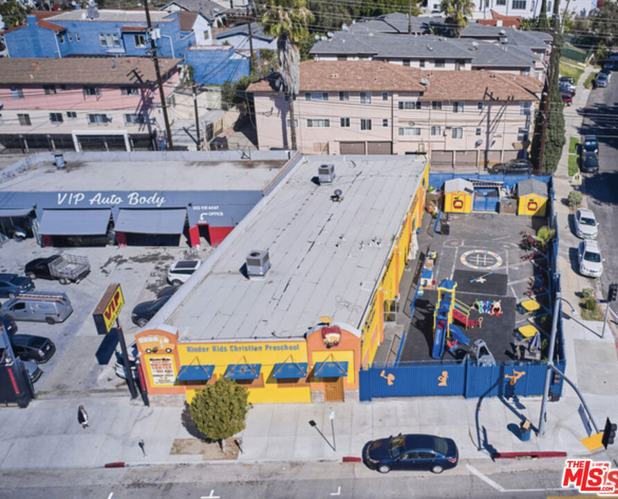 5353 W Pico Boulevard | Similar Property Thumbnail 4