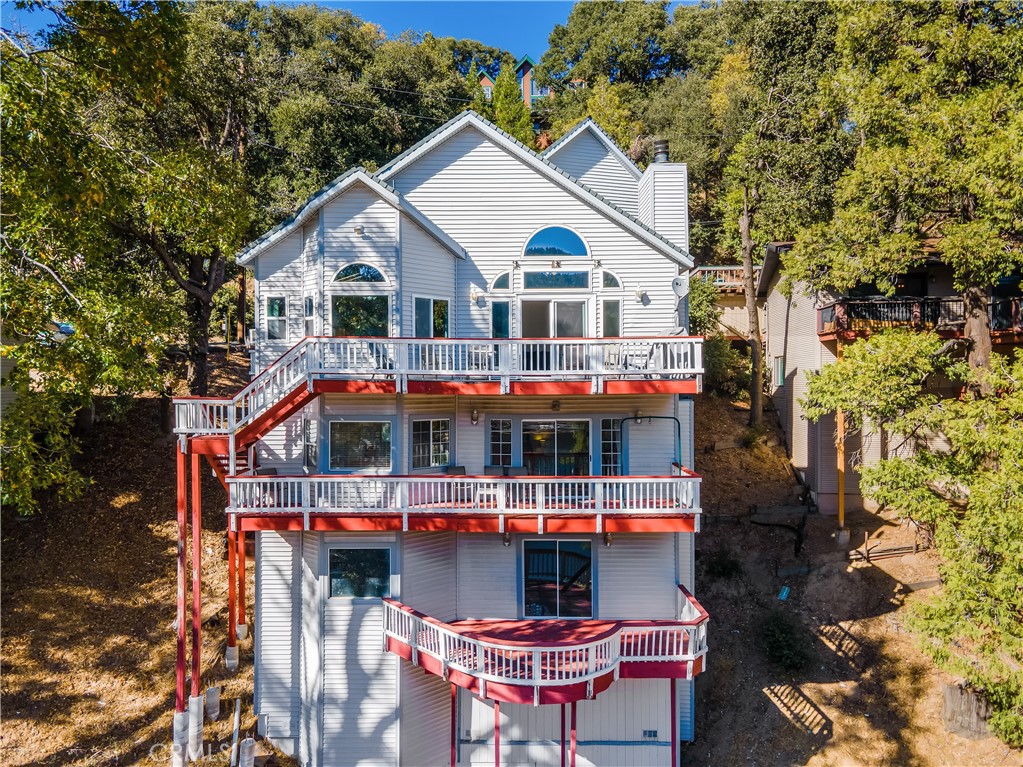 24309 Zurich Drive, Crestline, CA 92325