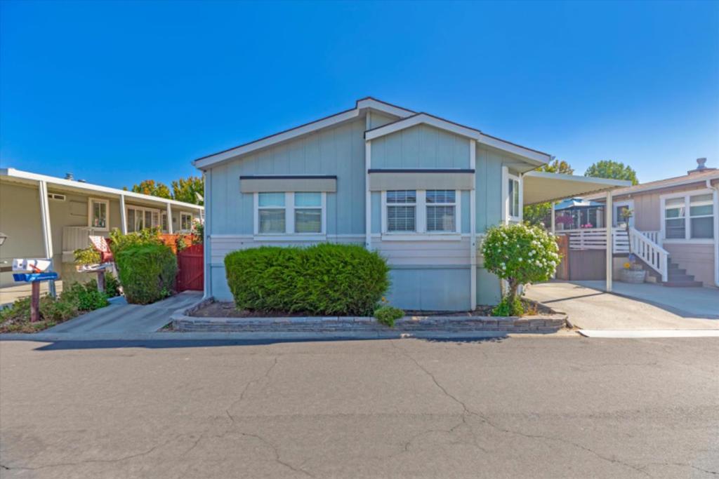 500 W 10Th Street, Gilroy, CA 95020