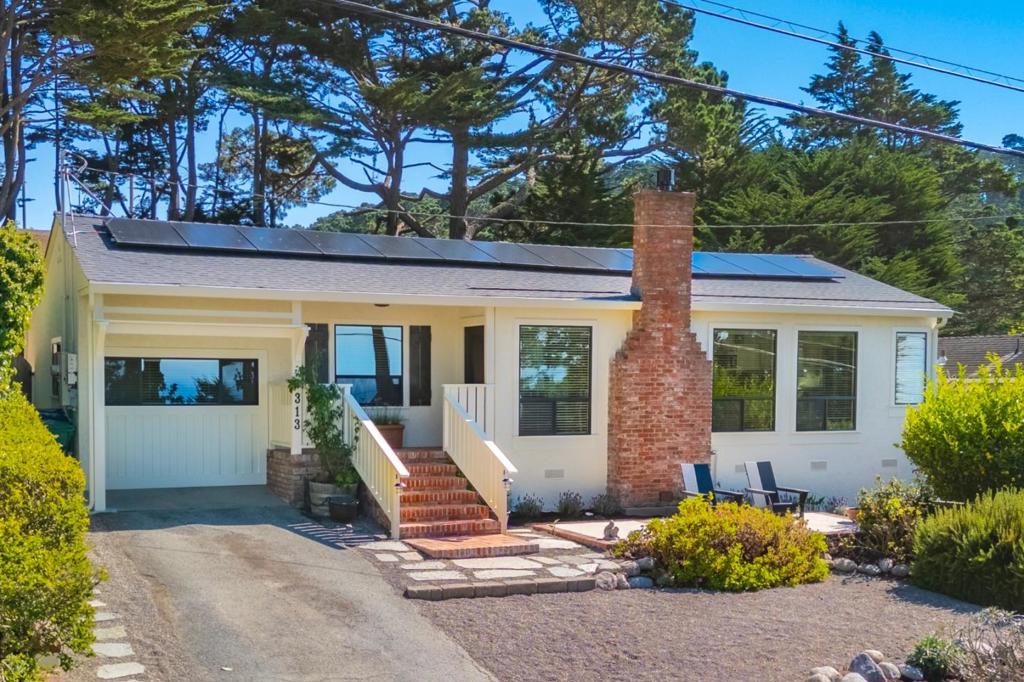 313 Bishop Avenue, Pacific Grove, CA 93950