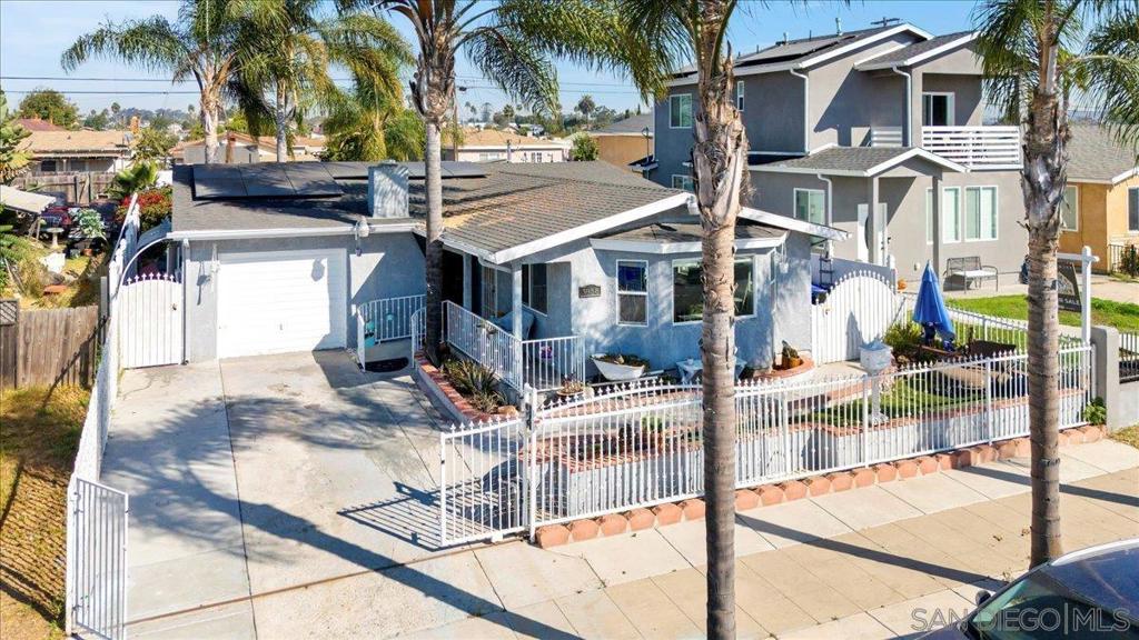 3858 60 Logan Ave, San Diego, CA 92113