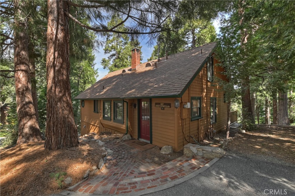 687 Crest Estates Drive, Lake Arrowhead, CA 92352