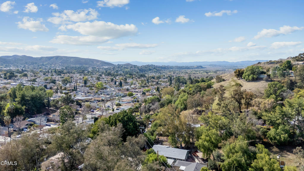 7845 Denivelle Road | Similar Property Thumbnail