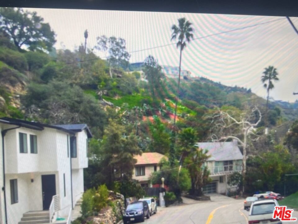 2235 N. Laurel Canyon Blvd. | Similar Property Thumbnail 4