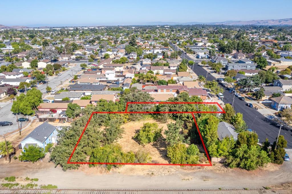 7843 Railroad Avenue | Similar Property Thumbnail