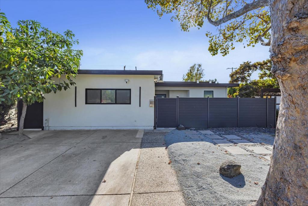 271 Woodhams Road, Santa Clara, CA 95051