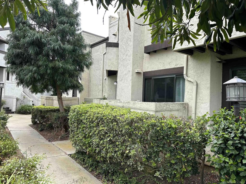 2276 Caminito Pescado , #40, San Diego, CA 92107