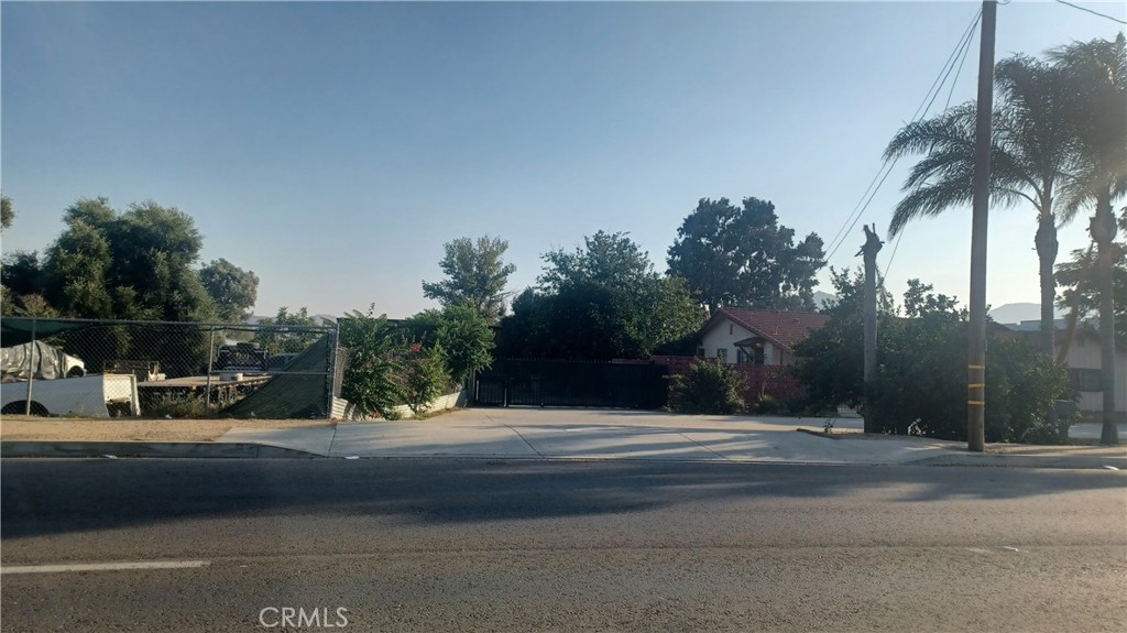 18133 Slover Avenue | Similar Property Thumbnail