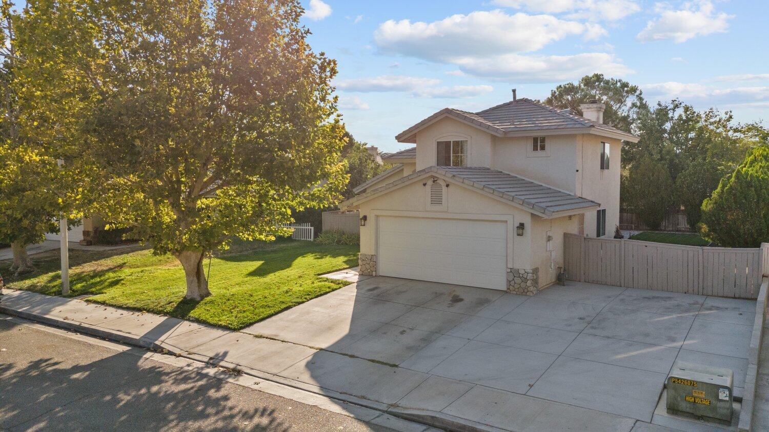 44639 Tarragon Drive, Lancaster, CA 93536