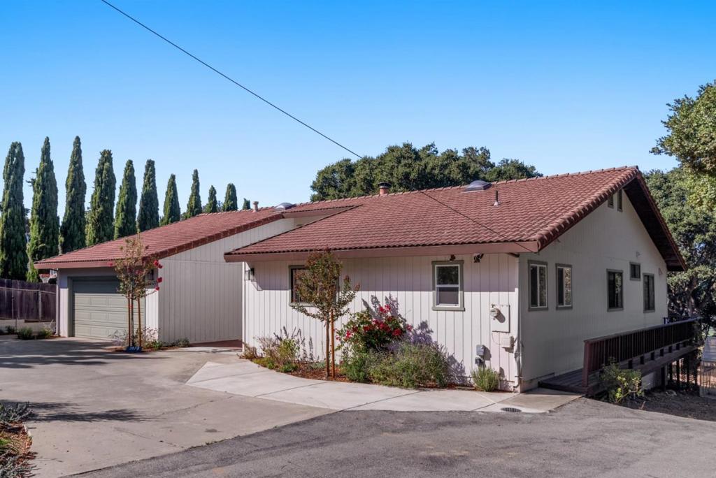 387 Carpenteria Road, #B, Aromas, CA 95004