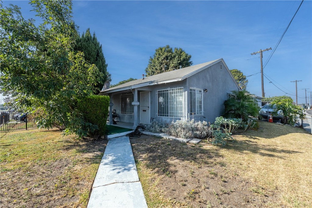 901 S Aprilia Avenue | Similar Property Thumbnail