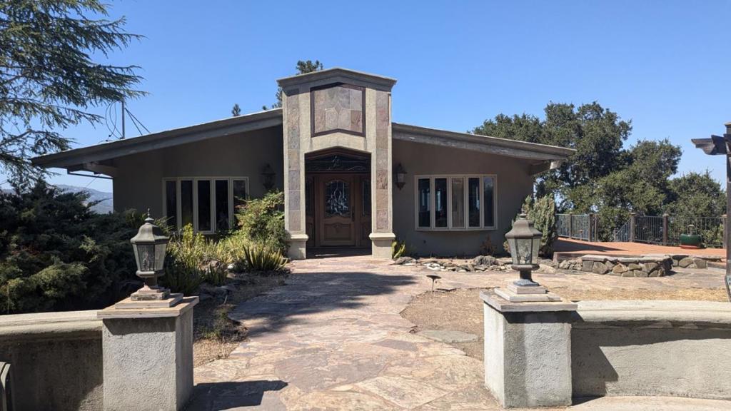 20884 Quickert Road, Saratoga, CA 95070