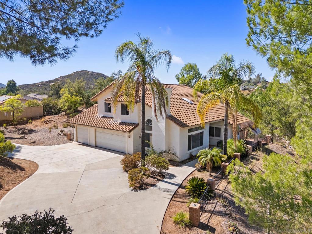 24713 El Sebo Place, Ramona, CA 92065