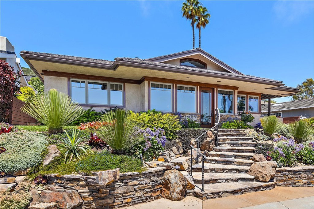 7 S Vista De Catalina, Laguna Beach, CA 92651