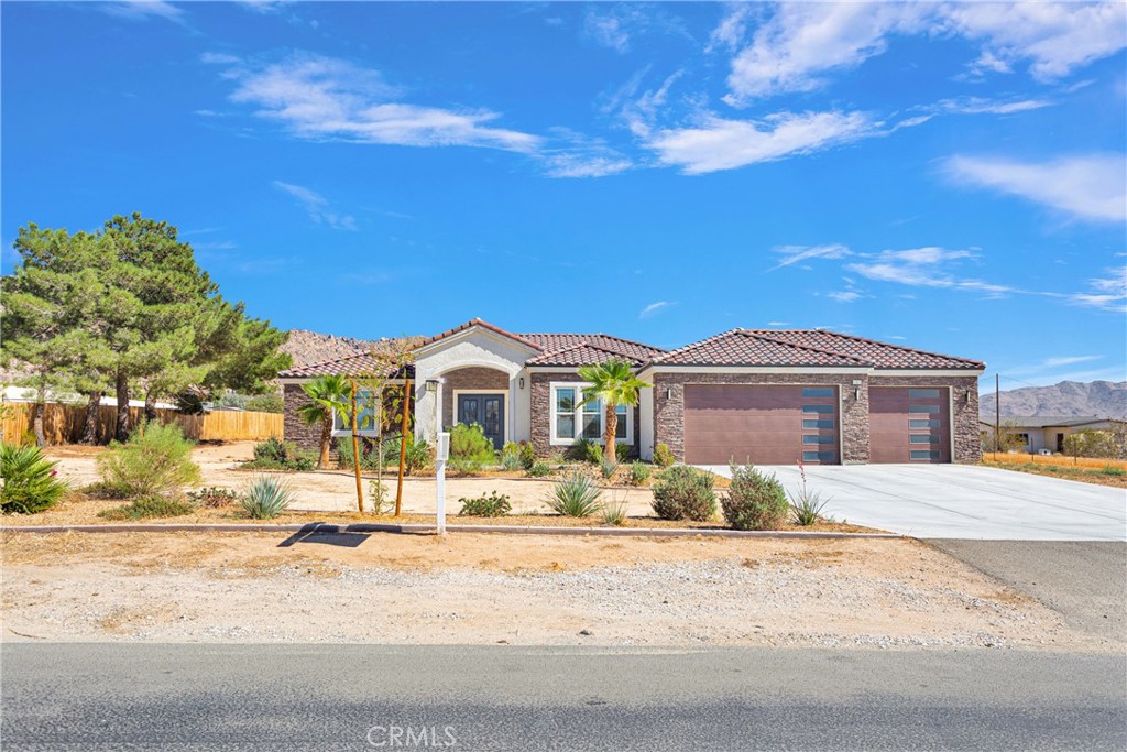 17073 Mesquite Road | Similar Property Thumbnail 7