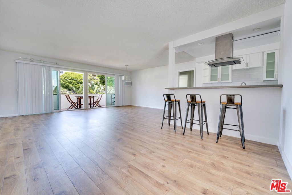 2101 California Avenue, #9, Santa Monica, CA 90403