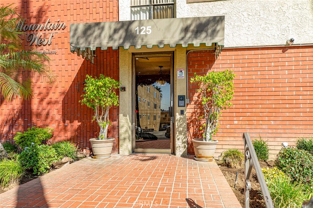 125 W Mountain Street, #318, Glendale, CA 91202