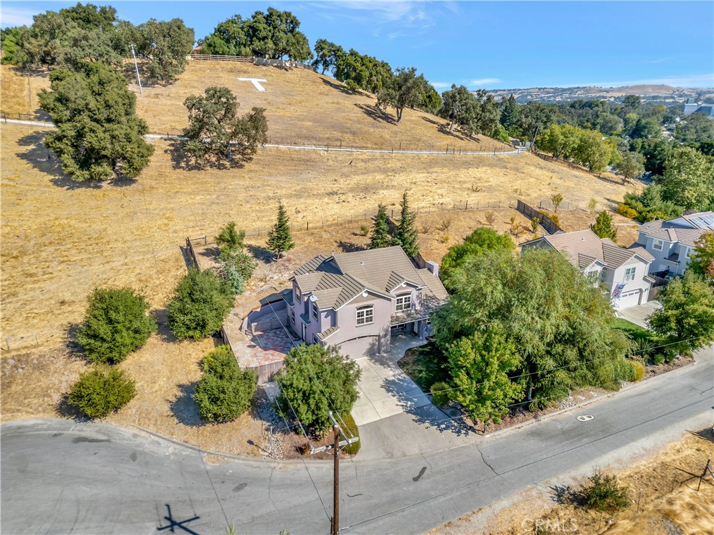 450 Ag Hill Road, Templeton, CA 93465