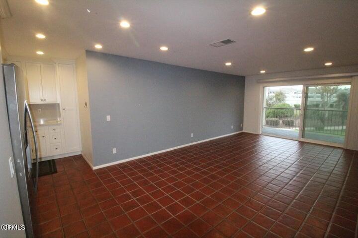 703 Reef Circle, Port Hueneme, CA 93041