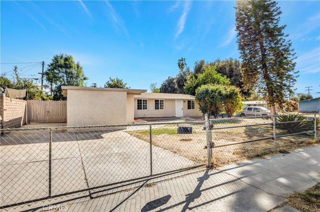 5464 Beatty Drive, Riverside, CA 92504