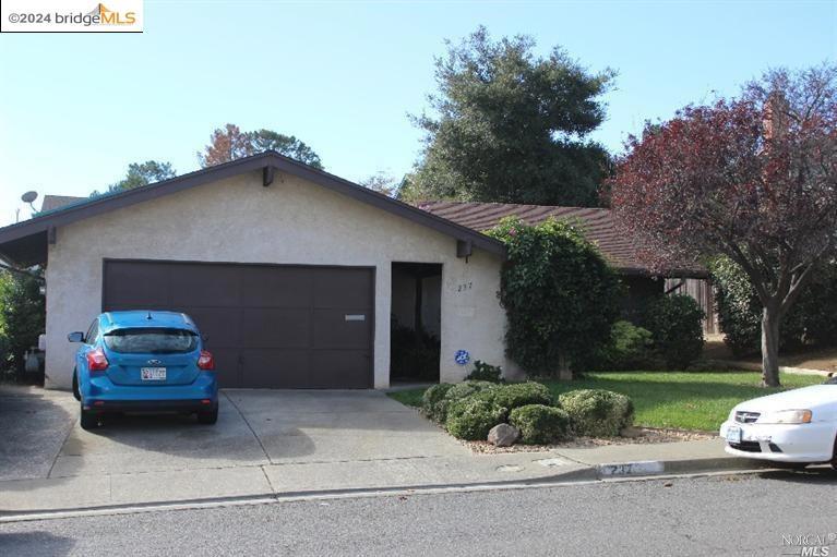 237 Valencia Street, Vallejo, CA 94591-9999