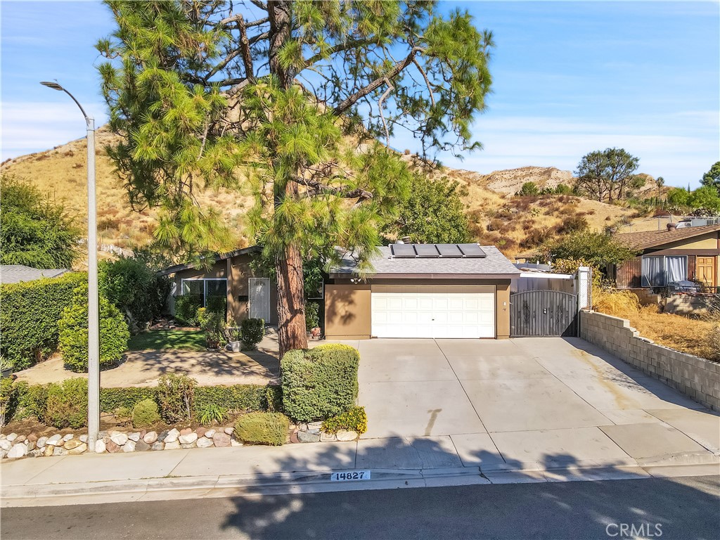 14827 Canna Valley Street, Canyon Country, CA 91387