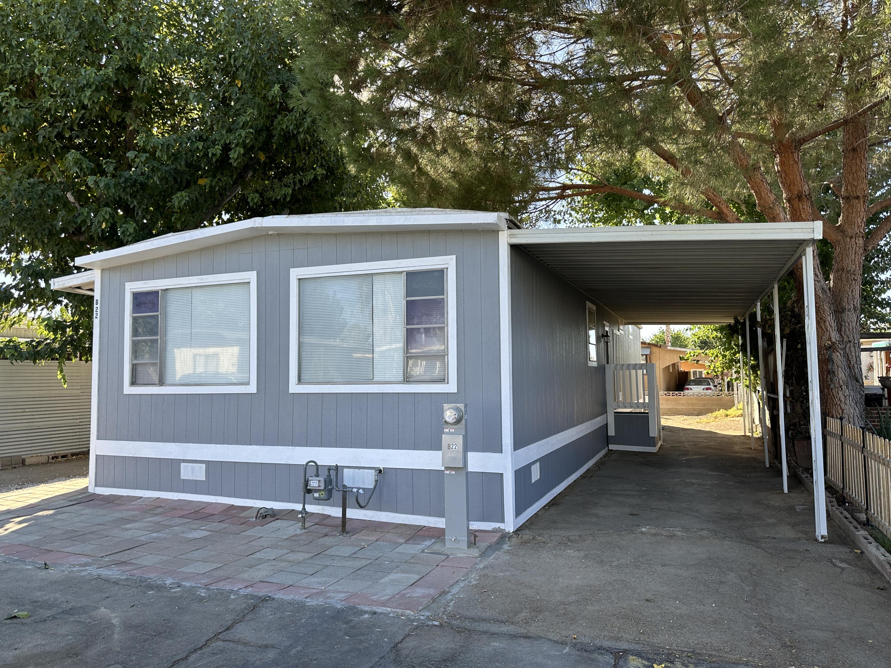 1449 E Avenue I , #Spc B22 | Similar Property Thumbnail