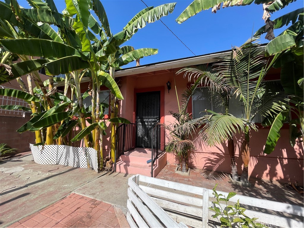 2513 Fairmount Street | Similar Property Thumbnail