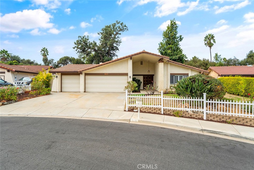 1330 Via Christina, Vista, CA 92084