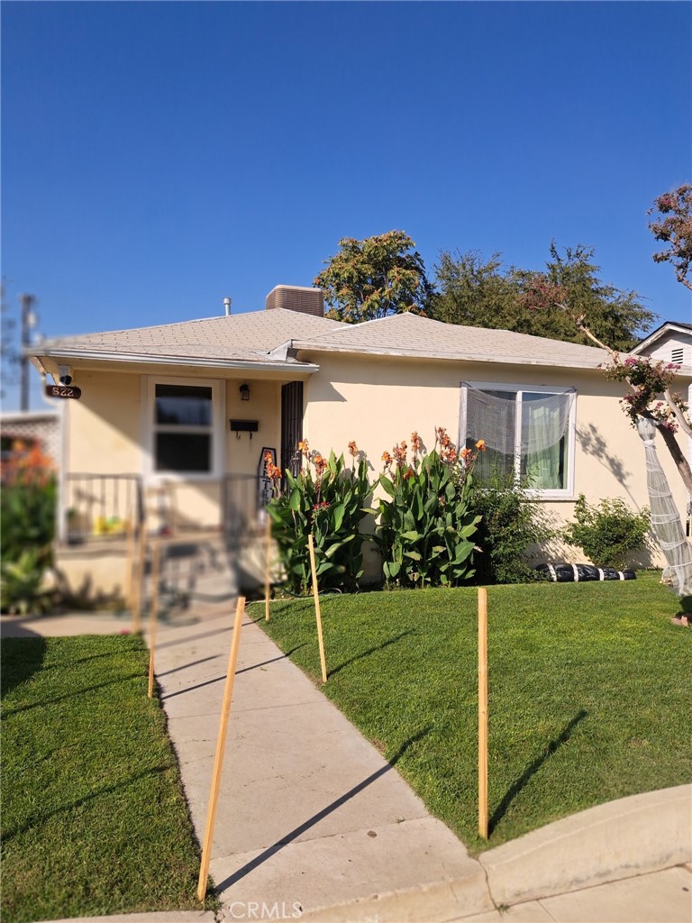 522 Wilson Avenue, Bakersfield, CA 93308