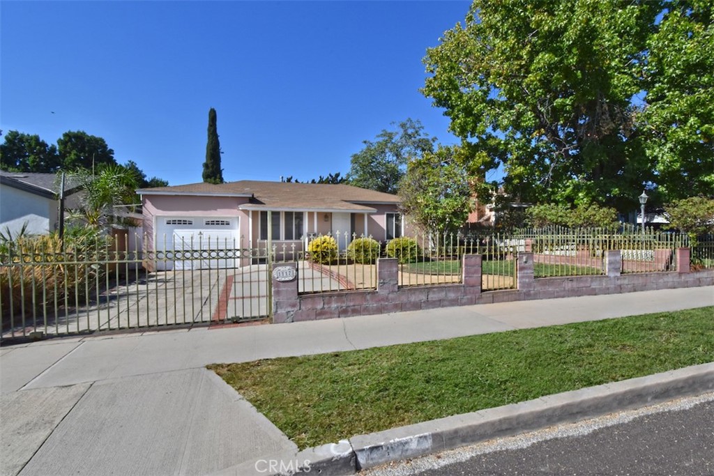 1117 N Frederic St., Burbank, CA 91505