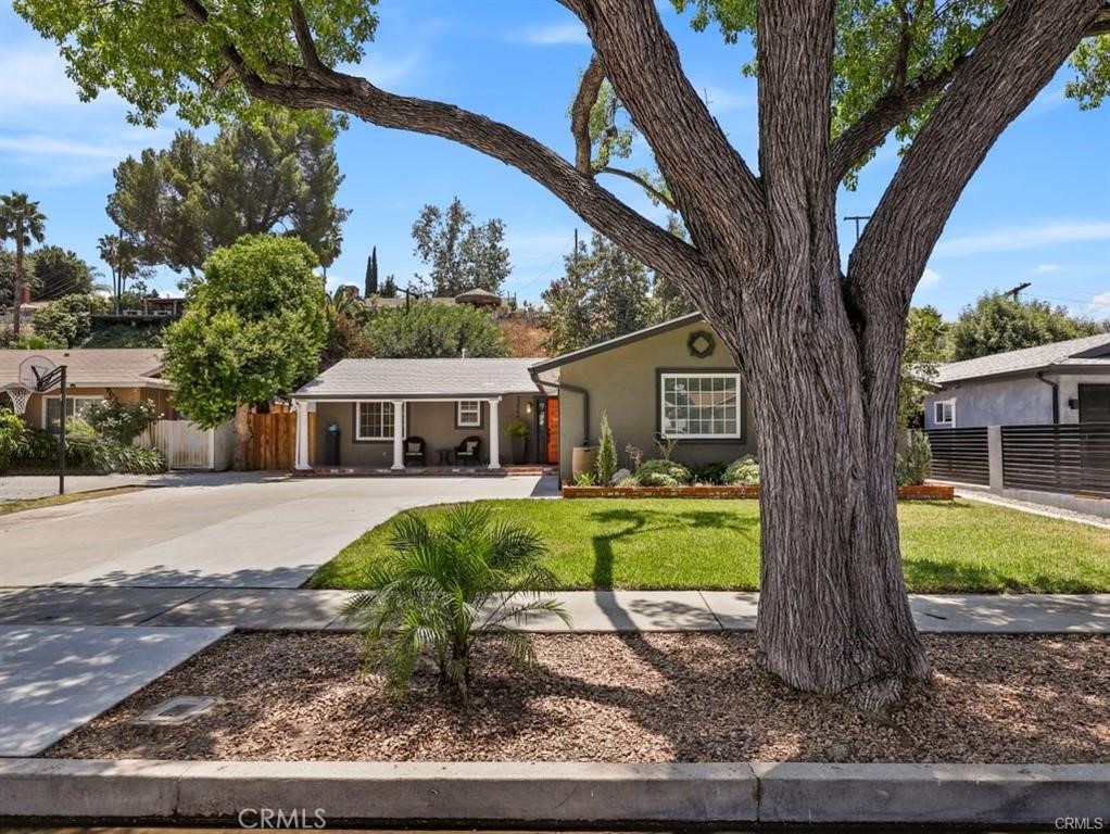 23544 Styles Street, Woodland Hills, CA 91367