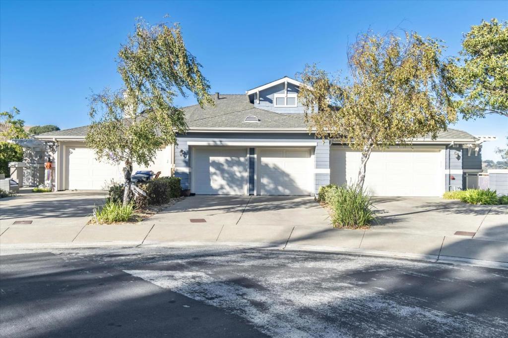 112 Warbler Lane, Brisbane, CA 94005