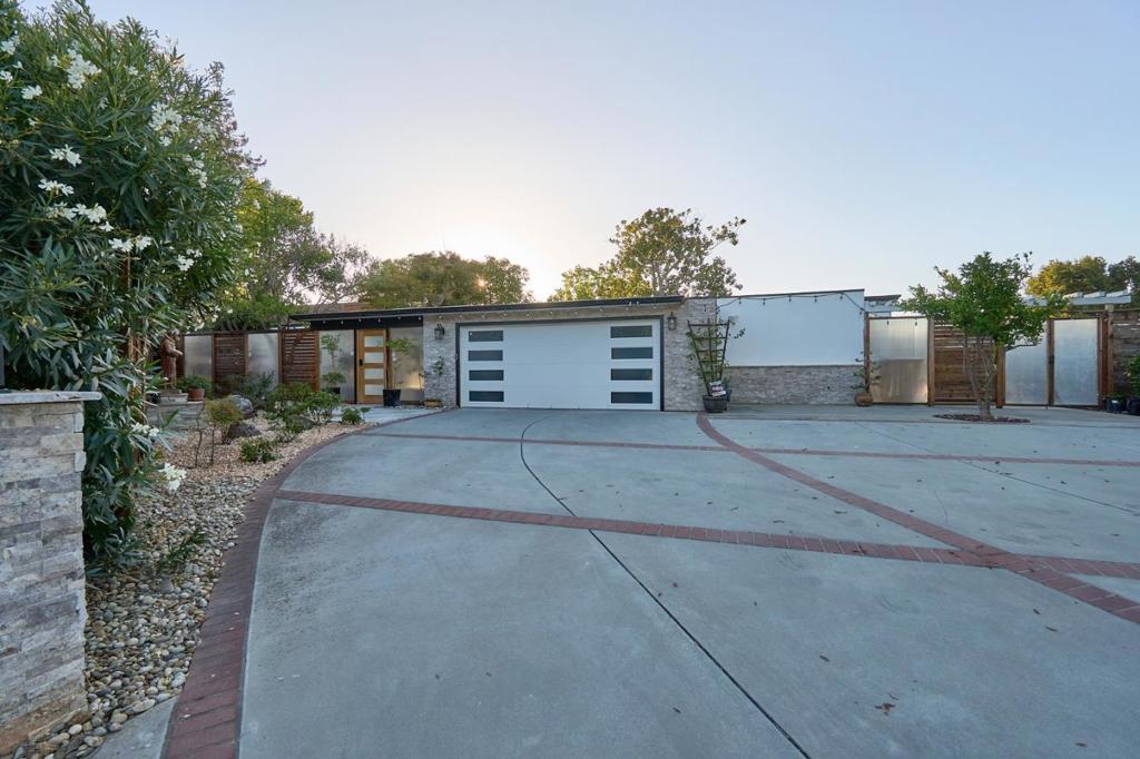 19300 Columbine Court, Saratoga, CA 95070