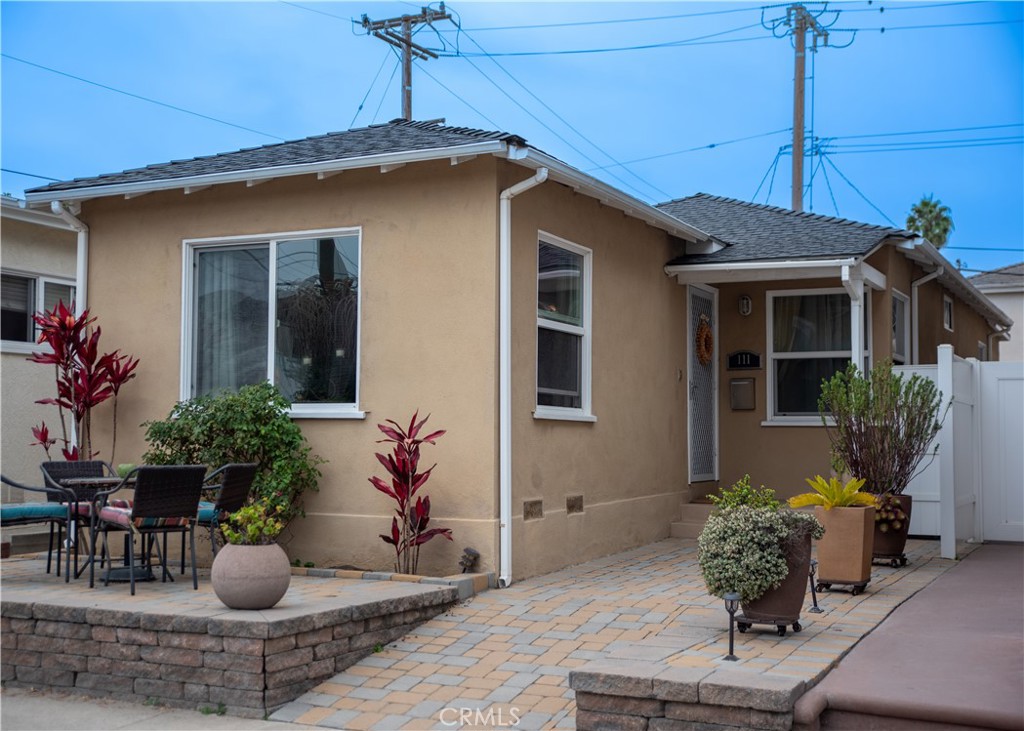 111 Dolphin Avenue, Seal Beach, CA 90740