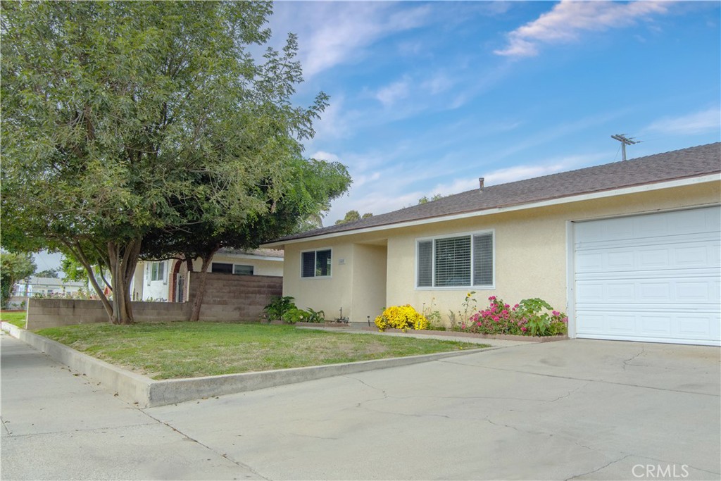 1409 W College Avenue, Lompoc, CA 93436