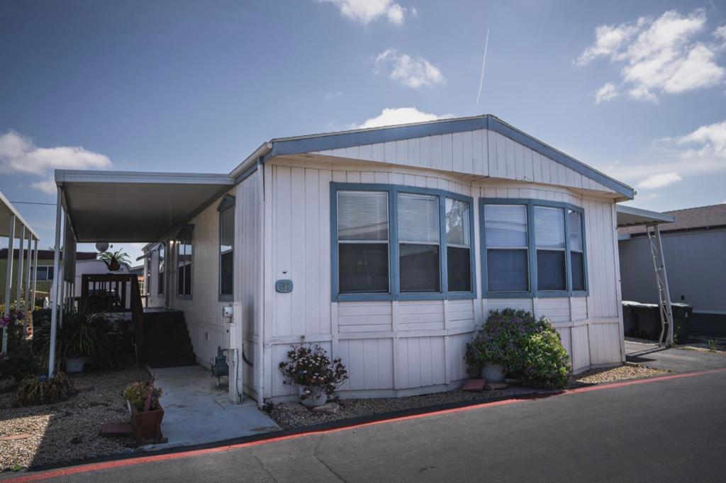 20 Russell Road, Salinas, CA 93906