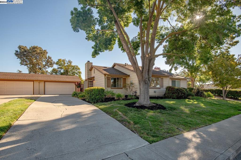 4341 Golf Dr, Livermore, CA 94551